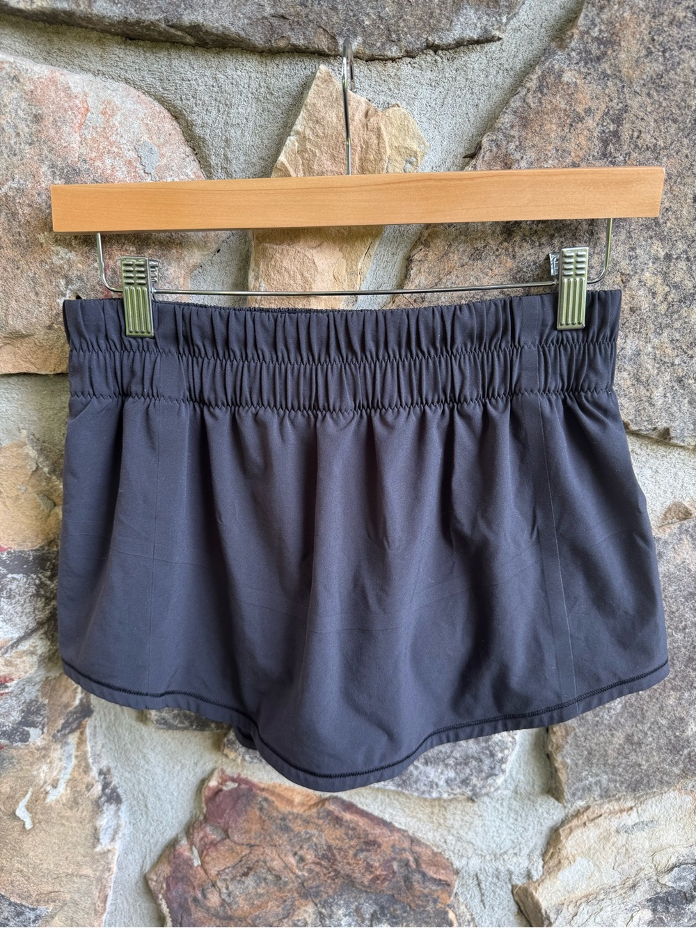 lululemon Black Skort Built-In Shorts Ruched Waist Size 4 LW83355